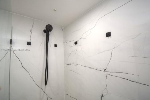 Copropriété à vendre à Pembroke Pines, Floride: 2 chambres, 86.68 m2 № 2077411 - photo 9