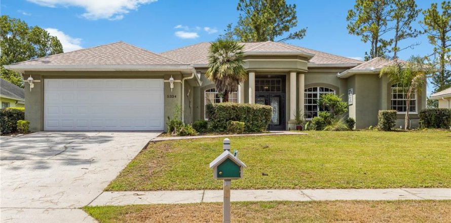 Villa ou maison à Spring Hill, Floride 3 chambres, 214.98 m2 № 2215703