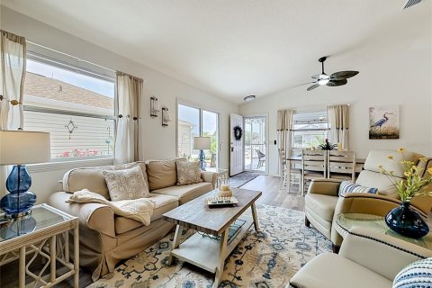 Casa en venta en The Villages, Florida, 2 dormitorios, 107.4 m2 № 2234594 - foto 12