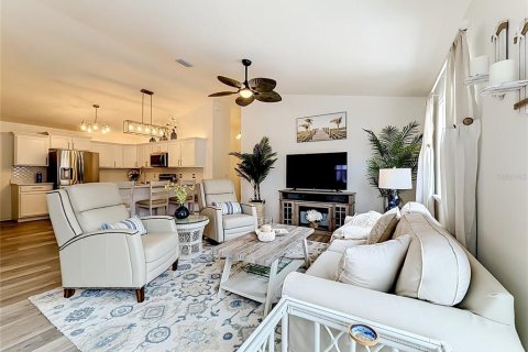 Casa en venta en The Villages, Florida, 2 dormitorios, 107.4 m2 № 2234594 - foto 11