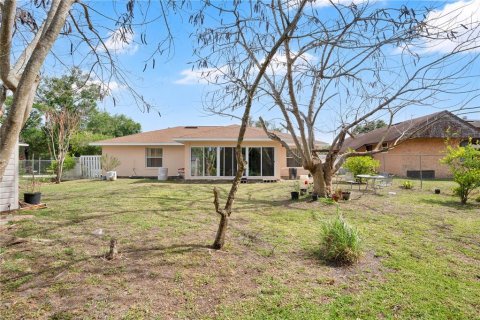House in DeBary, Florida 3 bedrooms, 127.93 sq.m. № 2229241 - photo 20