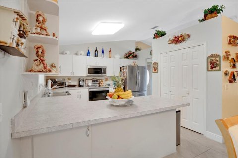 House in DeBary, Florida 3 bedrooms, 127.93 sq.m. № 2229241 - photo 5