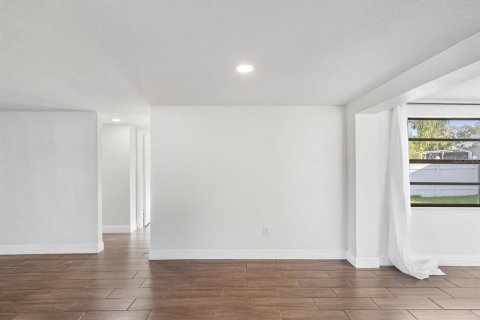 House in Holiday, Florida 2 bedrooms, 111.48 sq.m. № 1574106 - photo 20