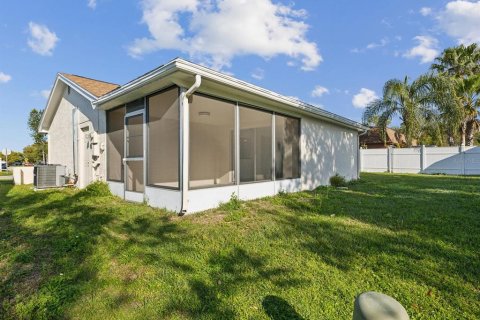 House in Holiday, Florida 2 bedrooms, 111.48 sq.m. № 1574106 - photo 28