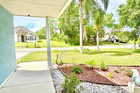 House in Palm Bay, Florida 3 bedrooms, 132.29 sq.m. № 1882787 - photo 3