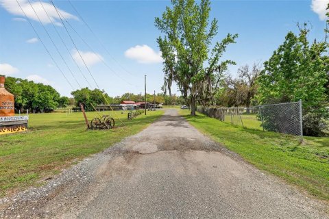 Propiedad comercial en venta en Yalaha, Florida, 160.26 m2 № 2093811 - foto 27