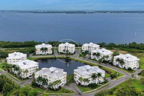 Copropriété à vendre à Bradenton, Floride: 3 chambres, 172.24 m2 № 2406250 - photo 2
