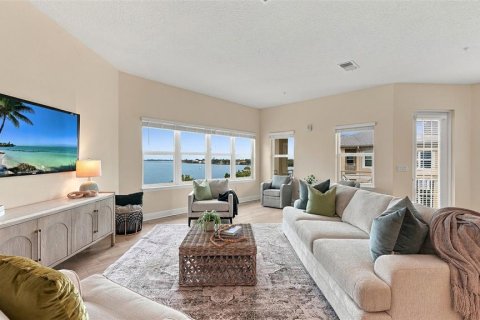 Copropriété à vendre à Bradenton, Floride: 3 chambres, 172.24 m2 № 2406250 - photo 3