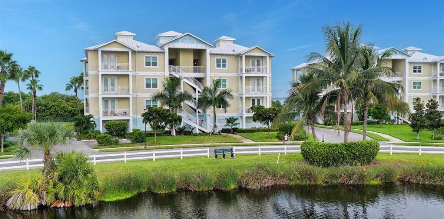 Condo à Bradenton, Floride, 3 chambres  № 2406250