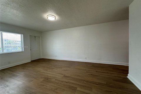 Apartment in Deerfield Beach, Florida 2 bedrooms, 85.93 sq.m. № 1953773 - photo 14