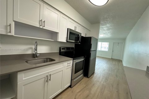 Apartment in Deerfield Beach, Florida 2 bedrooms, 85.93 sq.m. № 1953773 - photo 26