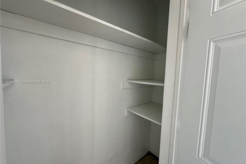 Apartment in Deerfield Beach, Florida 2 bedrooms, 85.93 sq.m. № 1953773 - photo 9