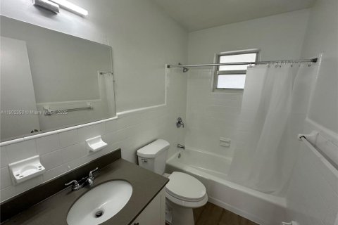 Apartment in Deerfield Beach, Florida 2 bedrooms, 85.93 sq.m. № 1953773 - photo 3