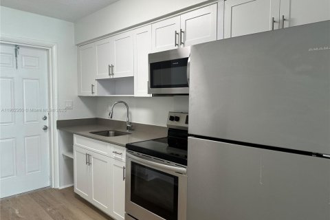 Apartment in Deerfield Beach, Florida 2 bedrooms, 85.93 sq.m. № 1953773 - photo 23