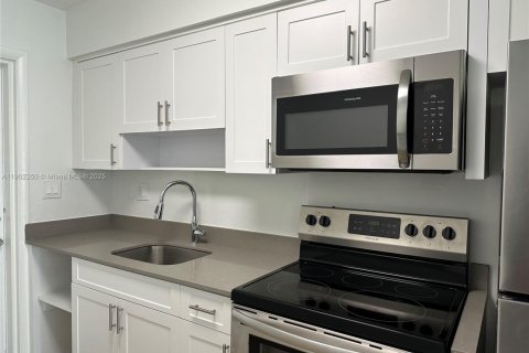 Apartment in Deerfield Beach, Florida 2 bedrooms, 85.93 sq.m. № 1953773 - photo 22