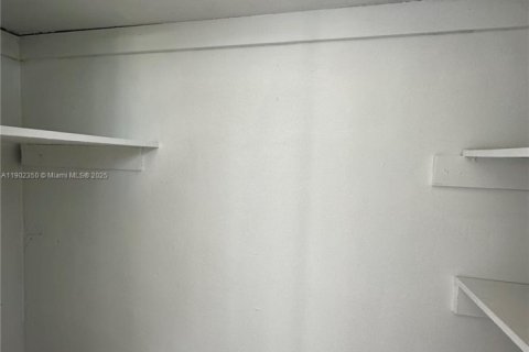 Apartment in Deerfield Beach, Florida 2 bedrooms, 85.93 sq.m. № 1953773 - photo 8