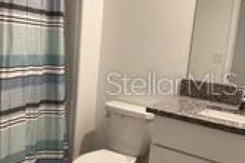 Townhouse in Land O' Lakes, Florida 3 bedrooms, 154.78 sq.m. № 2197466 - photo 10