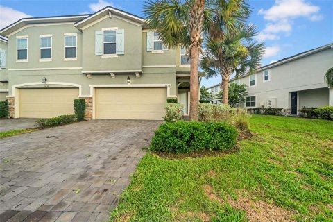 Townhouse in Lutz, Florida 4 bedrooms, 240.25 sq.m. № 1796713 - photo 1
