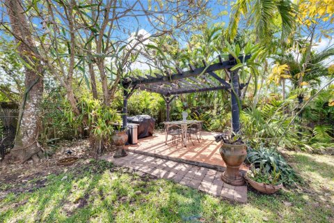 Villa ou maison à vendre à Miami, Floride: 5 chambres, 254.83 m2 № 1955995 - photo 19