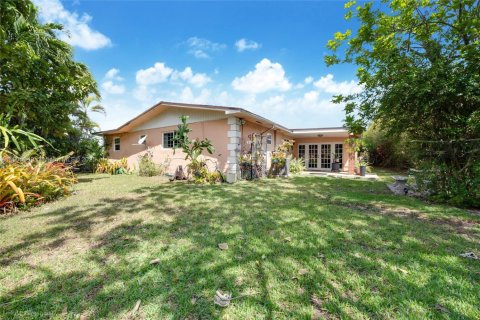 Villa ou maison à vendre à Miami, Floride: 5 chambres, 254.83 m2 № 1955995 - photo 20
