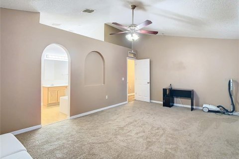 House in Spring Hill, Florida 5 bedrooms, 287.63 sq.m. № 1532150 - photo 25