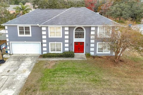 House in Spring Hill, Florida 5 bedrooms, 287.63 sq.m. № 1532150 - photo 2