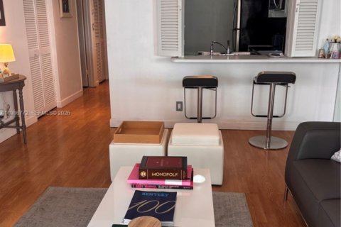 Купить кондоминиум в Майами, Флорида 1 спальня, 81.1м2, № 2044920 - фото 12