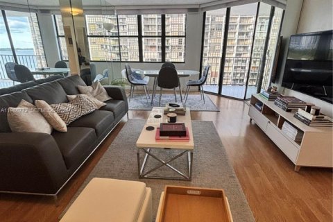 Купить кондоминиум в Майами, Флорида 1 спальня, 81.1м2, № 2044920 - фото 2