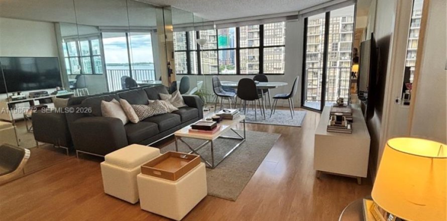 Кондоминиум с 1 спальней в Майами, Флорида № 2044920