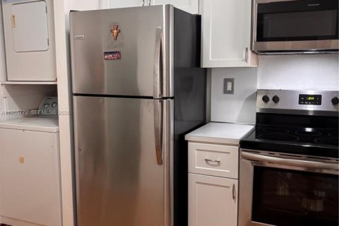 Купить кондоминиум в Майами, Флорида 1 спальня, 81.1м2, № 2044920 - фото 7