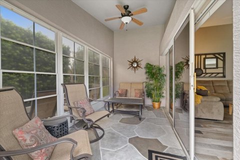 House in New Port Richey, Florida 2 bedrooms, 149.2 sq.m. № 2223166 - photo 27