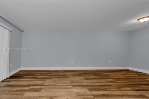 Copropriété à vendre à Miramar, Floride: 2 chambres, 99.41 m2 № 2034852 - photo 28