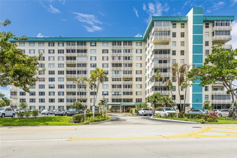 Купить кондоминиум в Холливуд, Флорида 2 спальни, 105.17м2, № 1981421 - фото 28