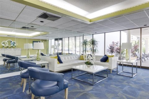 Купить кондоминиум в Холливуд, Флорида 2 спальни, 105.17м2, № 1981421 - фото 24