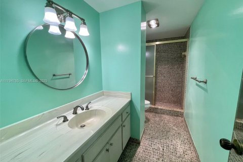 Купить кондоминиум в Холливуд, Флорида 2 спальни, 105.17м2, № 1981421 - фото 17