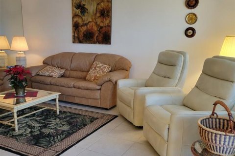 Снять в аренду кондоминиум в Дирфилд-Бич, Флорида 3 комнаты, 76.18м2, № 2147120 - фото 7