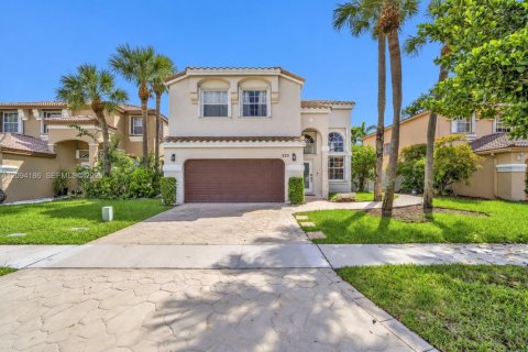 Villa ou maison à vendre à Pembroke Pines, Floride: 3 chambres, 188.96 m2 № 2392970 - photo 3