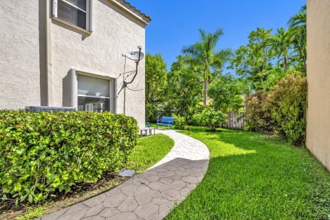 Villa ou maison à vendre à Pembroke Pines, Floride: 3 chambres, 188.96 m2 № 2392970 - photo 30