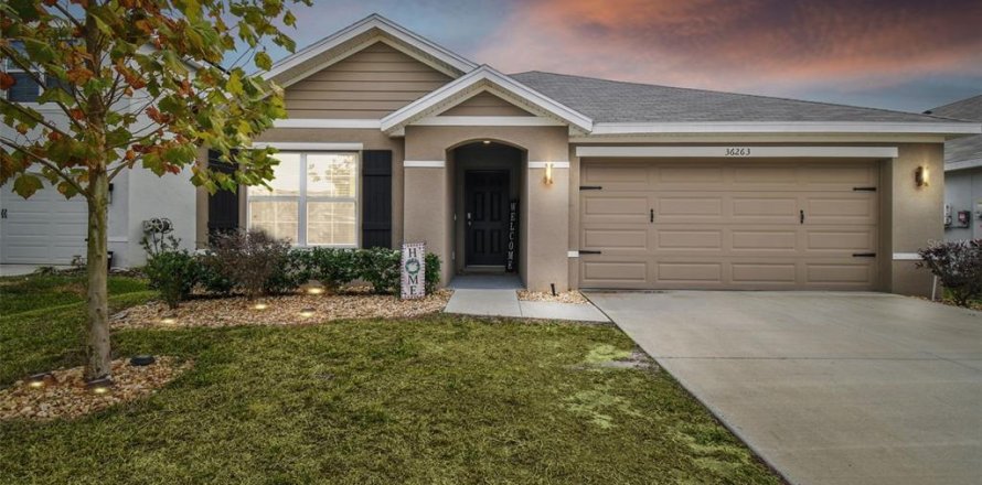 Villa ou maison à Dade City, Floride 3 chambres, 157 m2 № 2142360