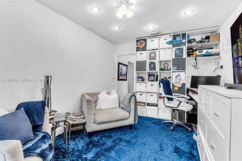 Casa en alquiler en Pembroke Pines, Florida, 4 dormitorios, 156.08 m2 № 1986170 - foto 28