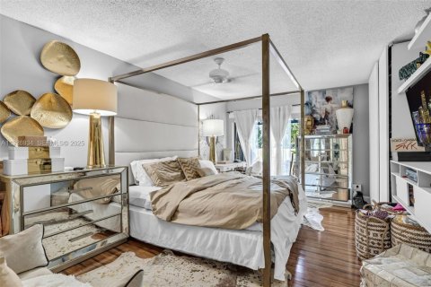 Casa en alquiler en Pembroke Pines, Florida, 4 dormitorios, 156.08 m2 № 1986170 - foto 19