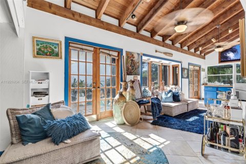 Casa en alquiler en Pembroke Pines, Florida, 4 dormitorios, 156.08 m2 № 1986170 - foto 8