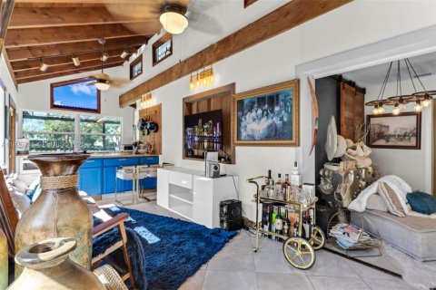 Casa en alquiler en Pembroke Pines, Florida, 4 dormitorios, 156.08 m2 № 1986170 - foto 10