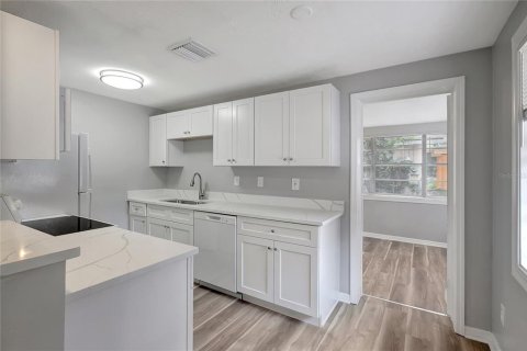 Купить виллу или дом в Тампа, Флорида 3 комнаты, 98.94м2, № 1833161 - фото 15