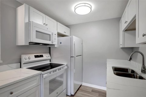 Купить виллу или дом в Тампа, Флорида 3 комнаты, 98.94м2, № 1833161 - фото 18