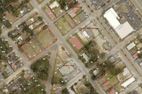 Commercial property in Crestview, Florida № 558157 - photo 1