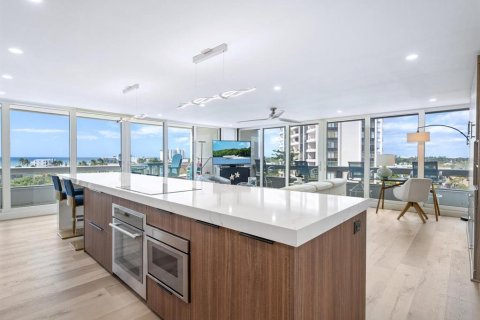 Condo in Sarasota, Florida, 1 bedroom № 2098785 - photo 6