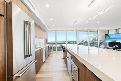 Condo in Sarasota, Florida, 1 bedroom № 2098785 - photo 9
