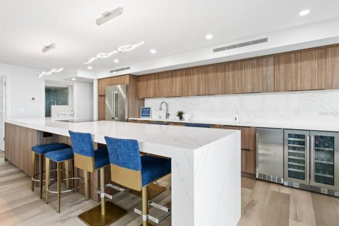 Condo in Sarasota, Florida, 1 bedroom № 2098785 - photo 8
