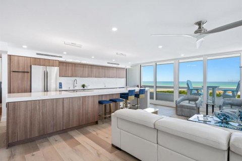 Condo in Sarasota, Florida, 1 bedroom № 2098785 - photo 4